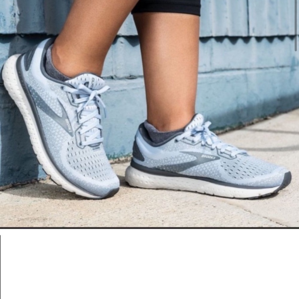 Brooks Glycerin 18 Sky Blue Athletic Sneakers size 8 wide - Picture 2 of 10